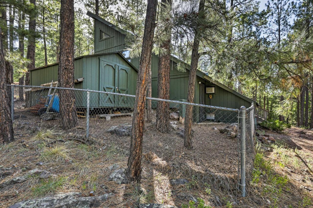 Woodsy Flagstaff Hideaway With Deck And Sunroom! Mountainaire Bagian luar foto